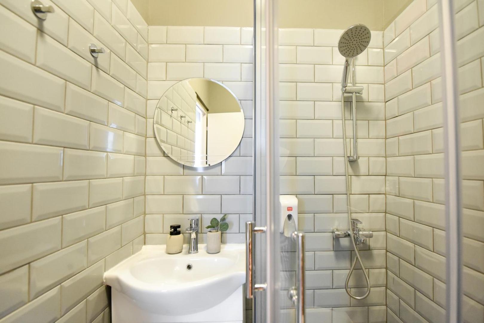 City Center Getaway - Cozy Accommodation For Your Perfect Stay Бухарест Экстерьер фото